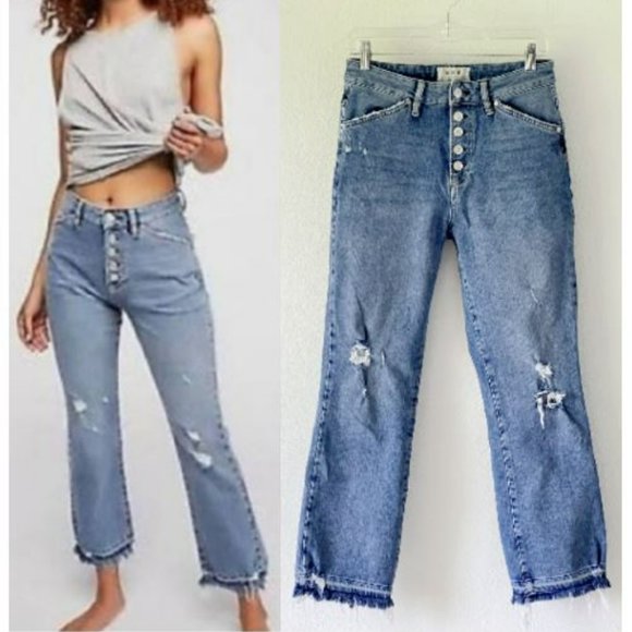 Free People Denim - We The Free High Rise Exposed Button fly cropped blue denim jeans